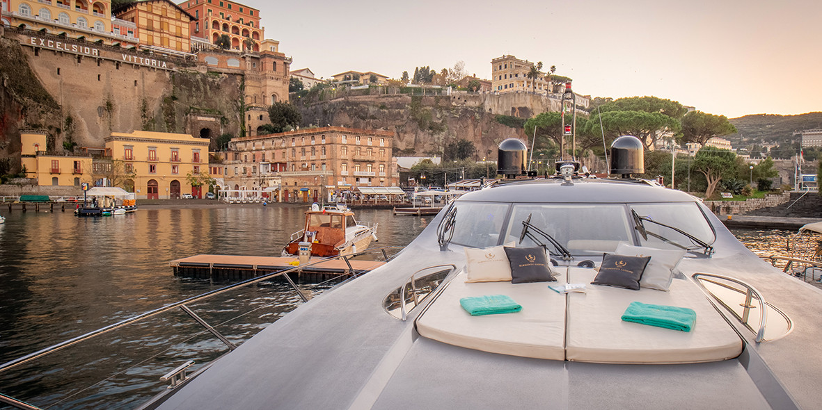 yacht rentals positano