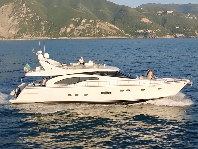 Ferretti 680